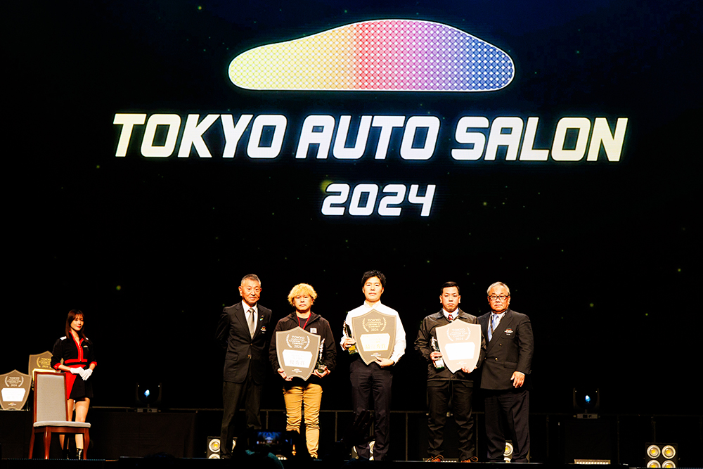 ドレスアップSUV b.JPG