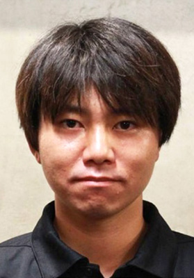 岡田衛（解説）