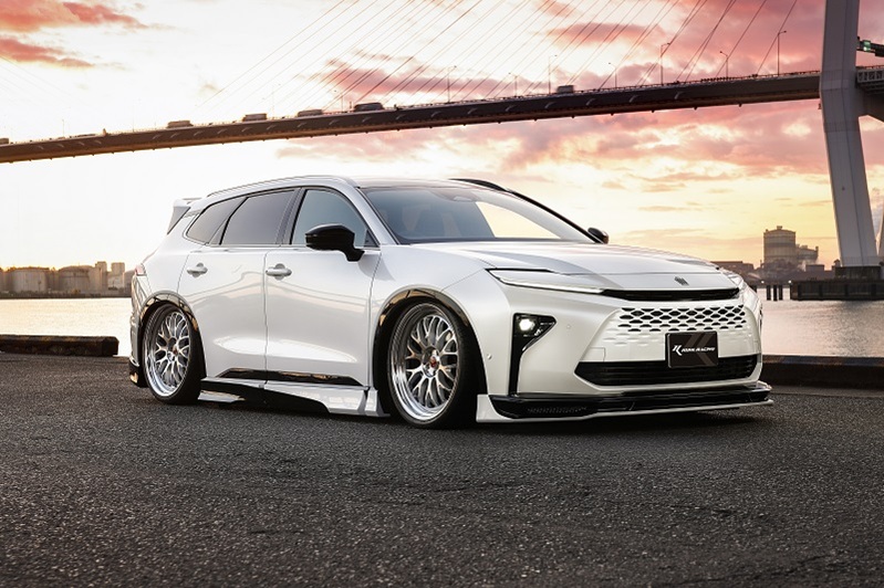 KUHLRACING SH38-RS CROWN