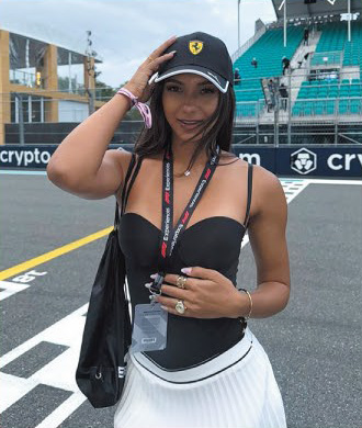 ジュリア・オットリーニ